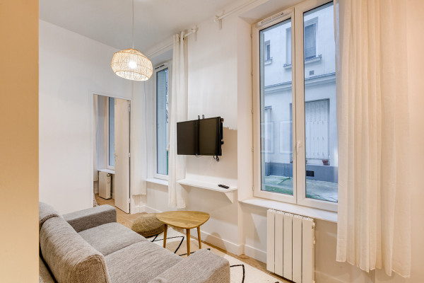 paris/14eme-arrondissement/grand-studio-reconfigurer-t3