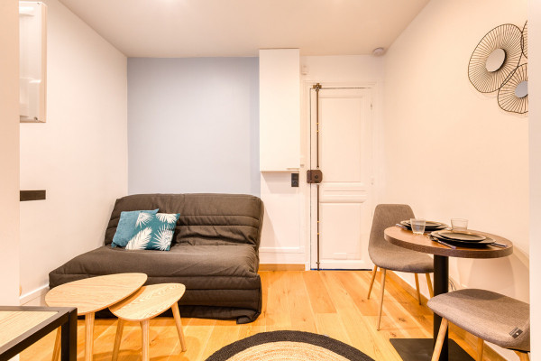 paris/18-eme-arrondissement/operation-rentable-dans-un-studio-refait-a-neuf