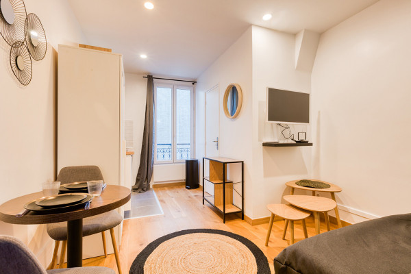 paris/18-eme-arrondissement/operation-rentable-dans-un-studio-refait-a-neuf