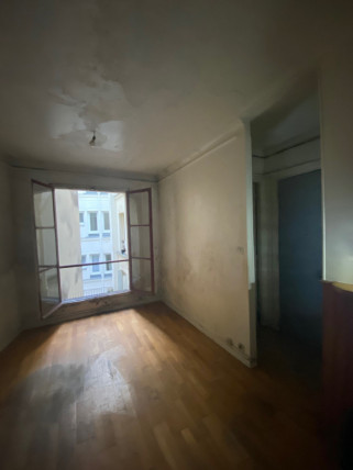 paris/10eme-arrondissement/investir-dans-un-studio-transforme-en-t2