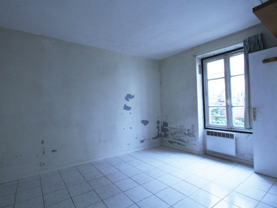 investissement-locatif-paris-studio-15m-parfaitement-refait