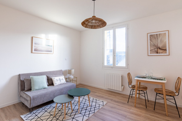 bordeaux/charmant-studio-cour-interieur