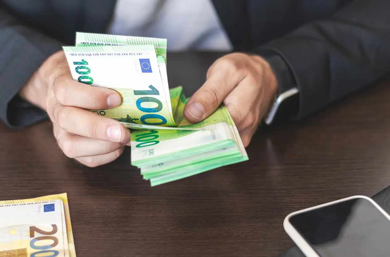 Le capital transmis doit servir soit à acquérir un bien neuf, soit à couvrir une réfection énergétique dans la résidence du bénéficiaire